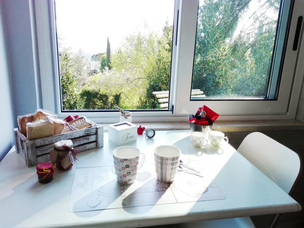 Bed And Breakfast Romantica Evasione Сутрі Екстер'єр фото