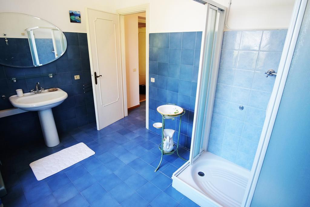 Bed And Breakfast Romantica Evasione Сутрі Екстер'єр фото