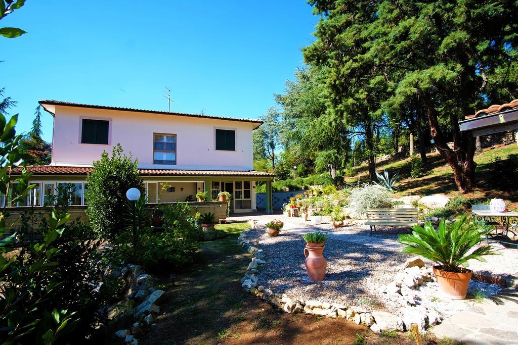 Bed And Breakfast Romantica Evasione Сутрі Екстер'єр фото