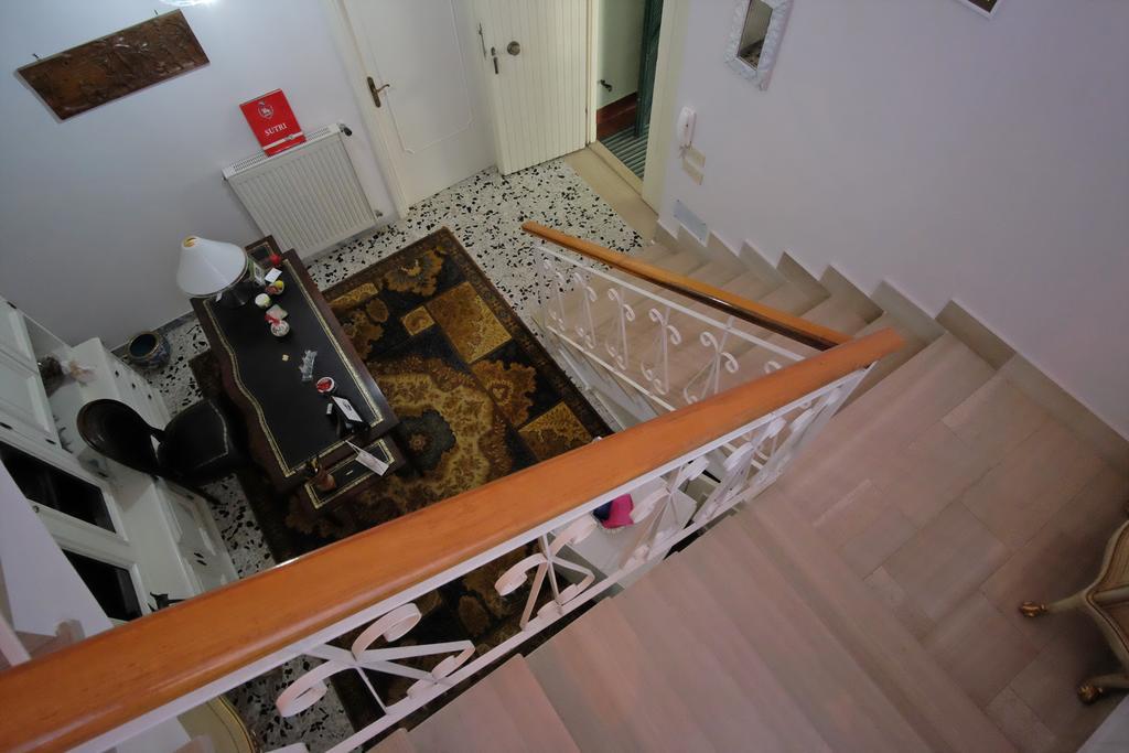 Bed And Breakfast Romantica Evasione Сутрі Екстер'єр фото